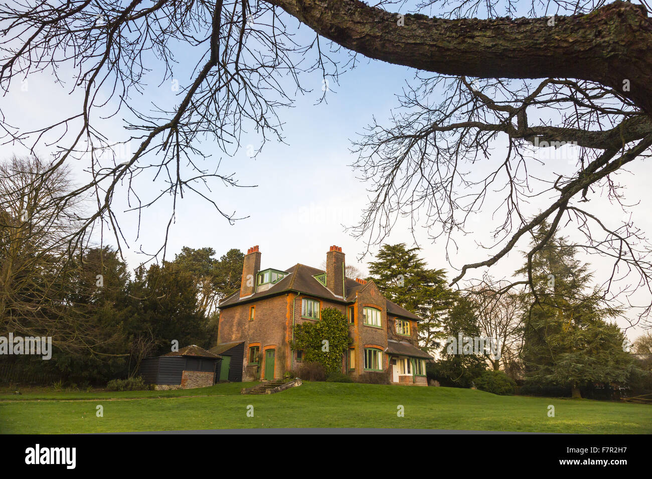 Vista di fronte sud di Shaw's Corner, Ayot St Lawrence, Hertfordshire, ex casa di George Bernard Shaw. Foto Stock