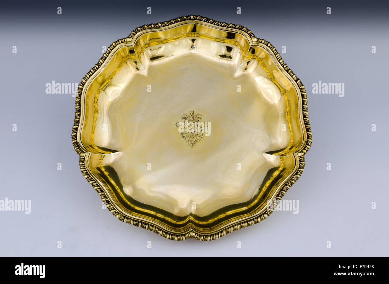 A forma di piatto circolare, Frederick Kandler, 1770, argento dorato a Ickworth, Suffolk. Il National Trust numero di Inventario 852101.5-8. Foto Stock