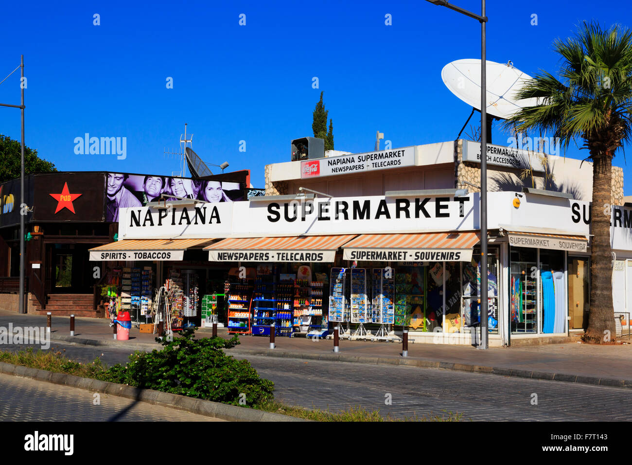 Supermercato, Ayia Napa, Cipro. Foto Stock