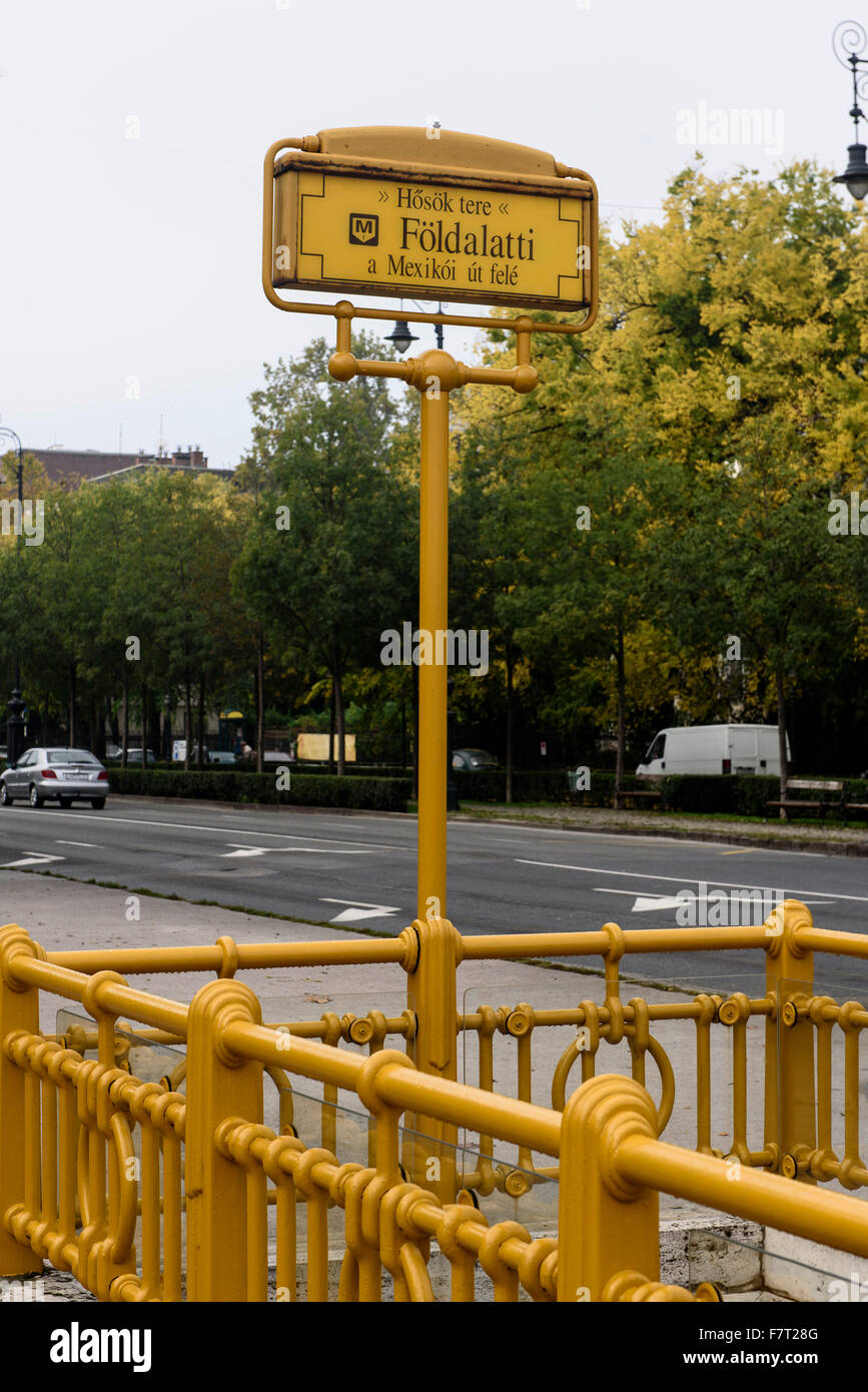 Metropolitana M1 Földalatti sotto Andrássy ut, Stazione di Piazza dell'Eroe Hösök tere, Budapest, Ungheria dall'UNESCO patrimonio mondiale Foto Stock