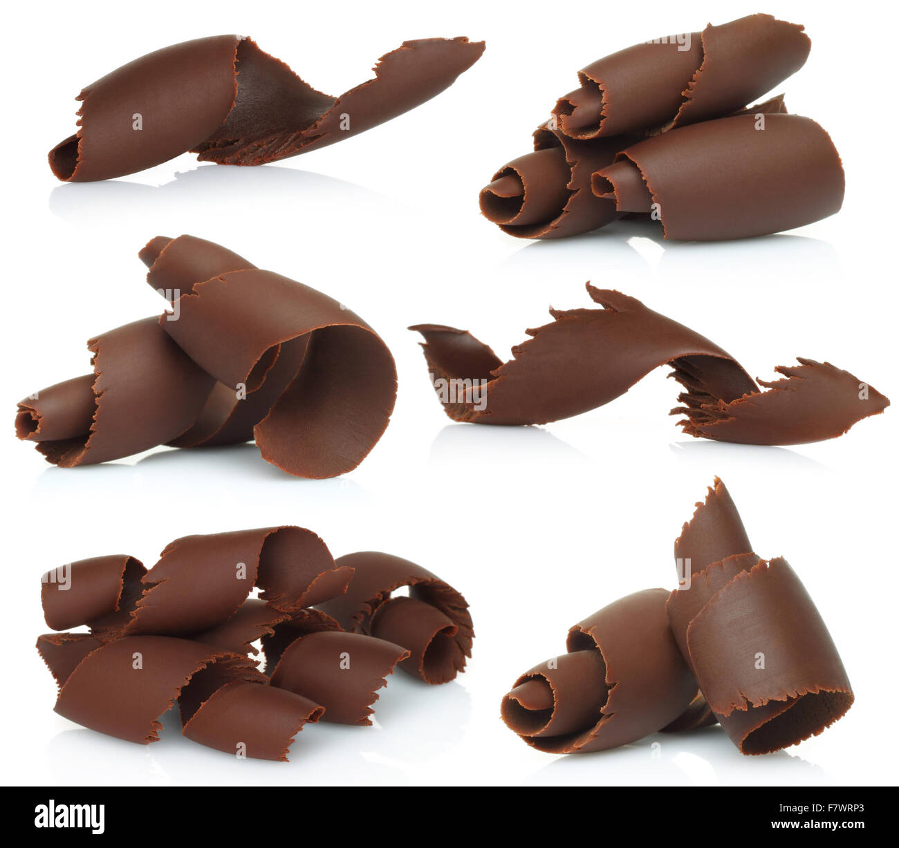 Scaglie di cioccolato impostato su sfondo bianco Foto Stock
