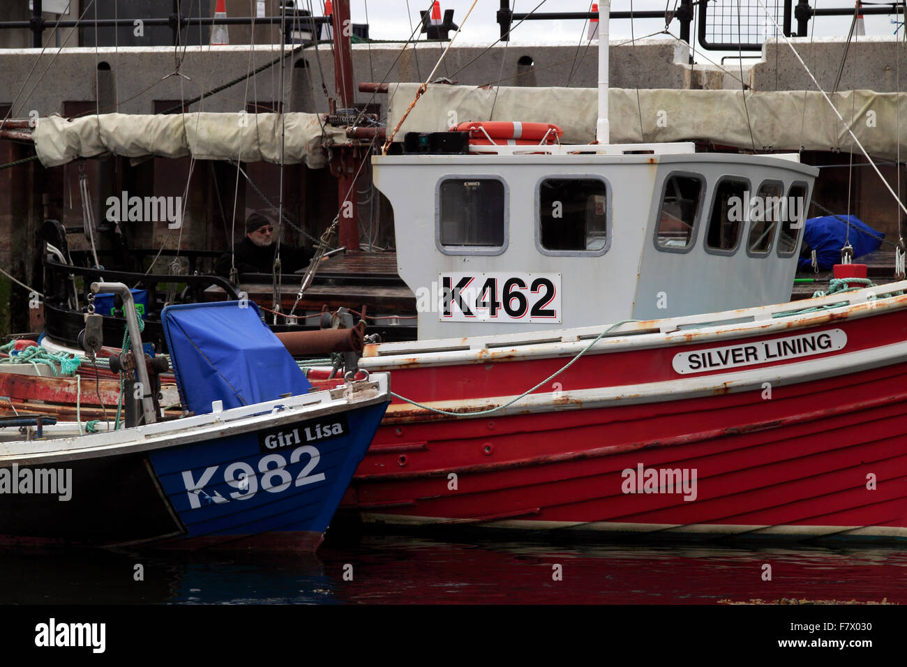 Le barche il bacino Kirkwall Porto Isole Orcadi Scozia UK Foto Stock