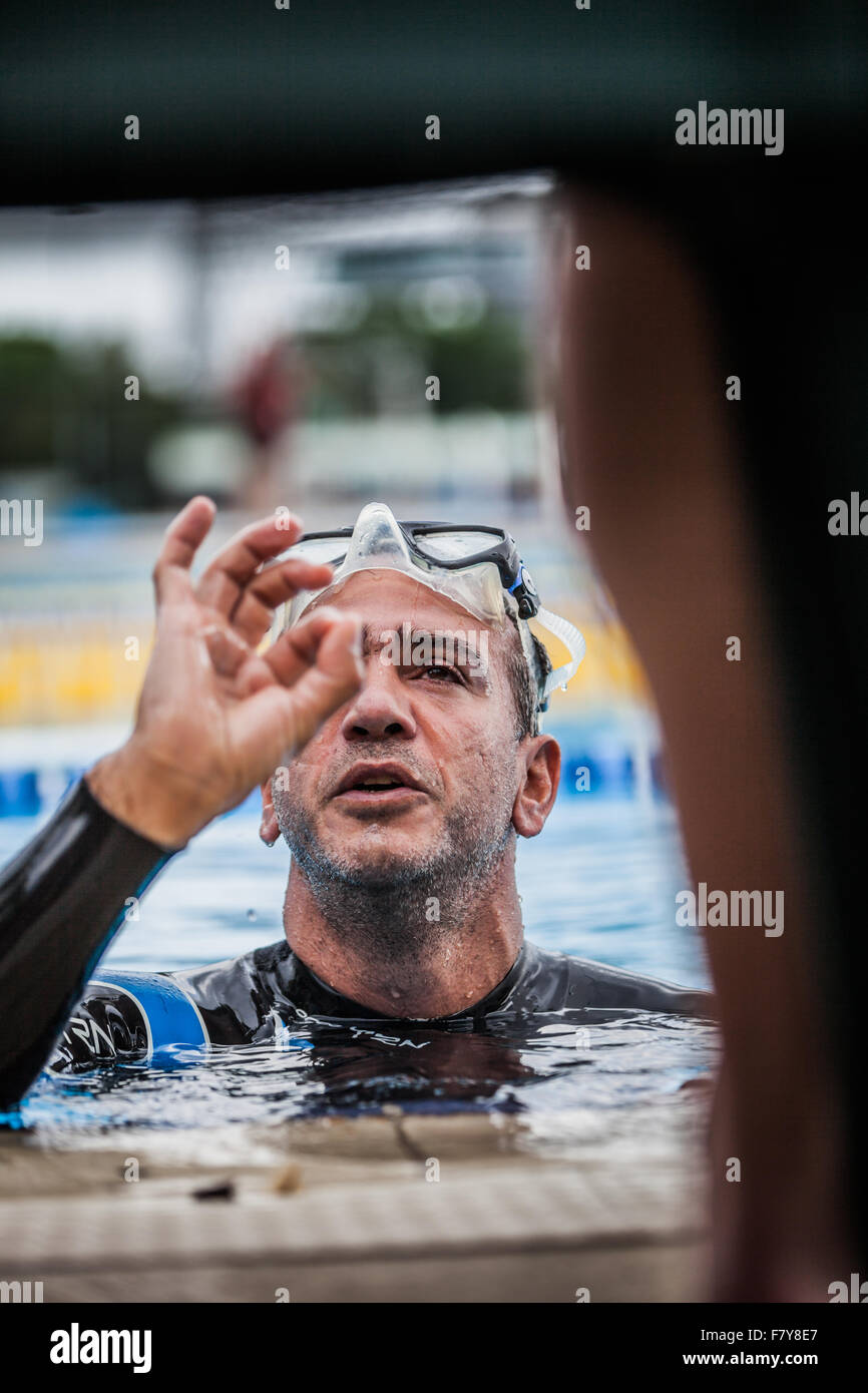 Montreal, Canada - 30 maggio 2015. Gazzetta AIDA Freediving piscina competizione si svolge nel complesso acquatico 50m Olympic Poo Foto Stock