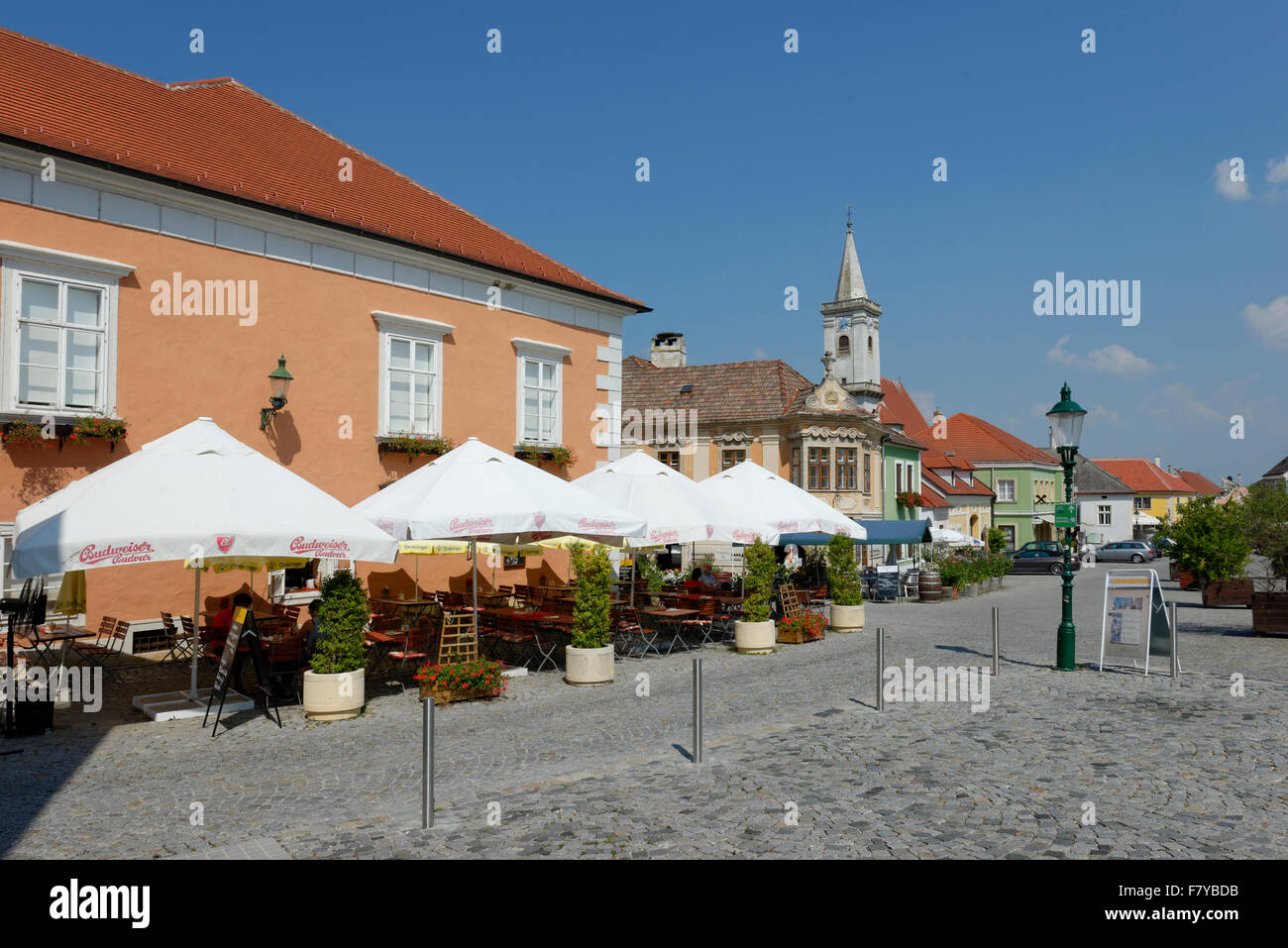 Piazza del Municipio con la chiesa e la piazza principale, ruggine, lago di Neusiedl, Nord Burgenland, Burgenland, Austria Foto Stock
