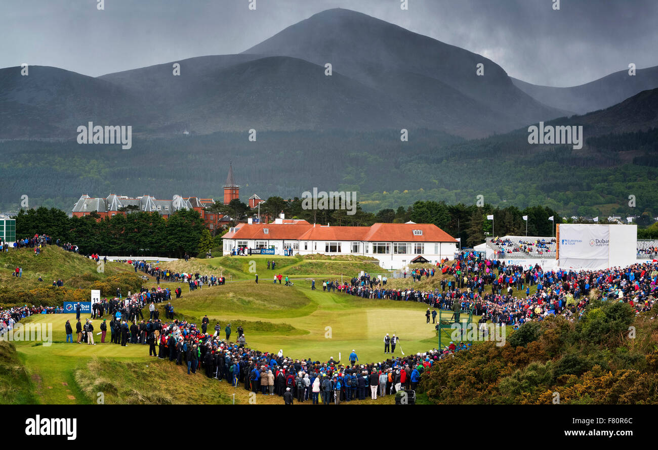Il decimo foro al Royal County Down Golf Club Newcastle Mourne Mountainbs Mournes Irlanda del Nord Foto Stock