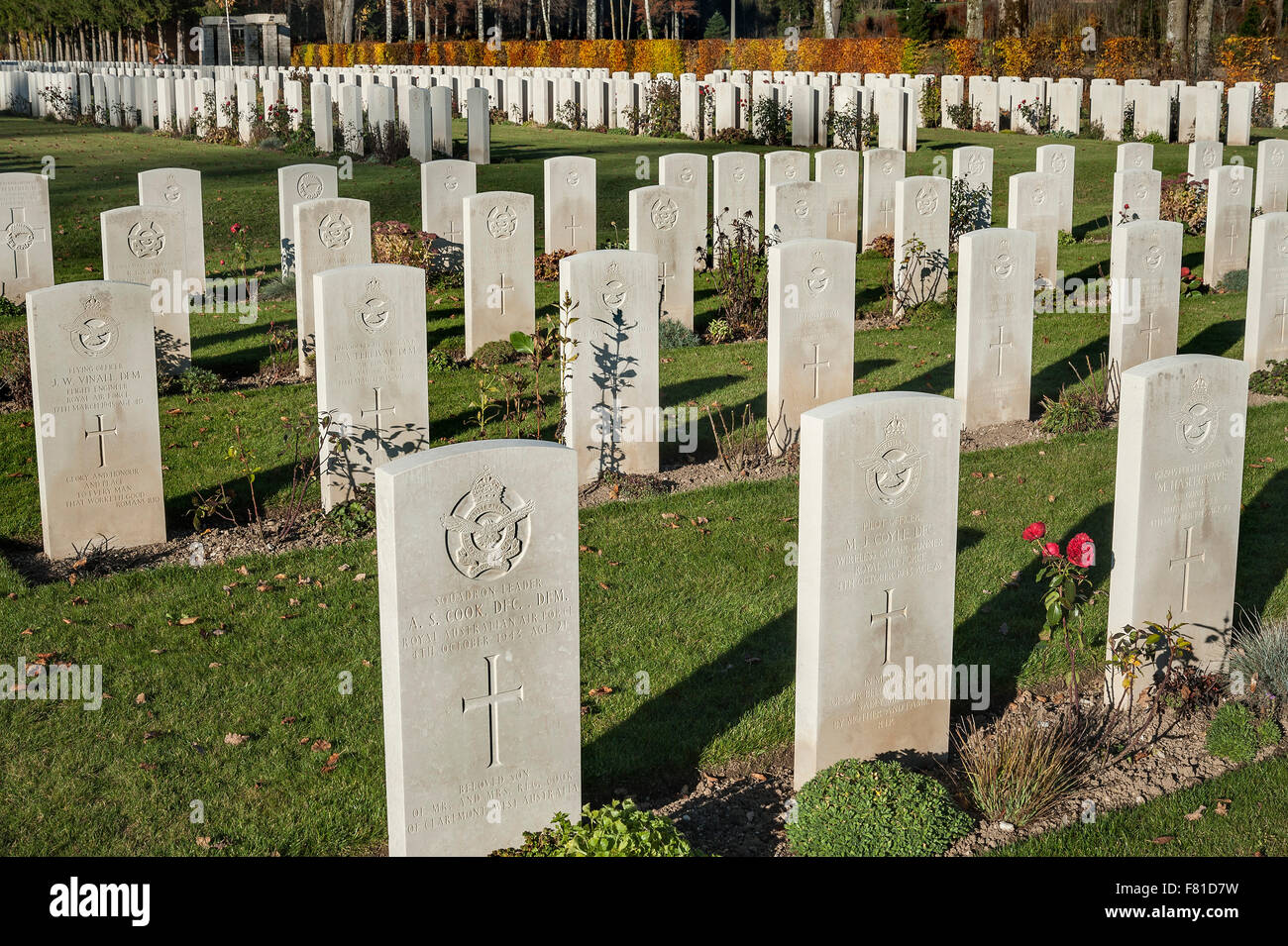 Graves, cimitero, Dürnbach, Tegernsee, Baviera, Germania Foto Stock