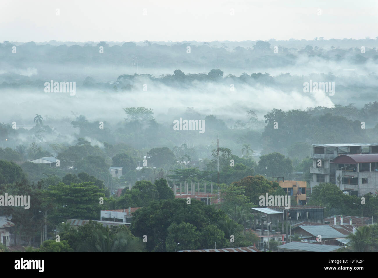 Opacità del fumo da El Niño associati gli incendi in Amazzonia 2015, Puerto Maldonado, di Madre de Dios, Perù Foto Stock