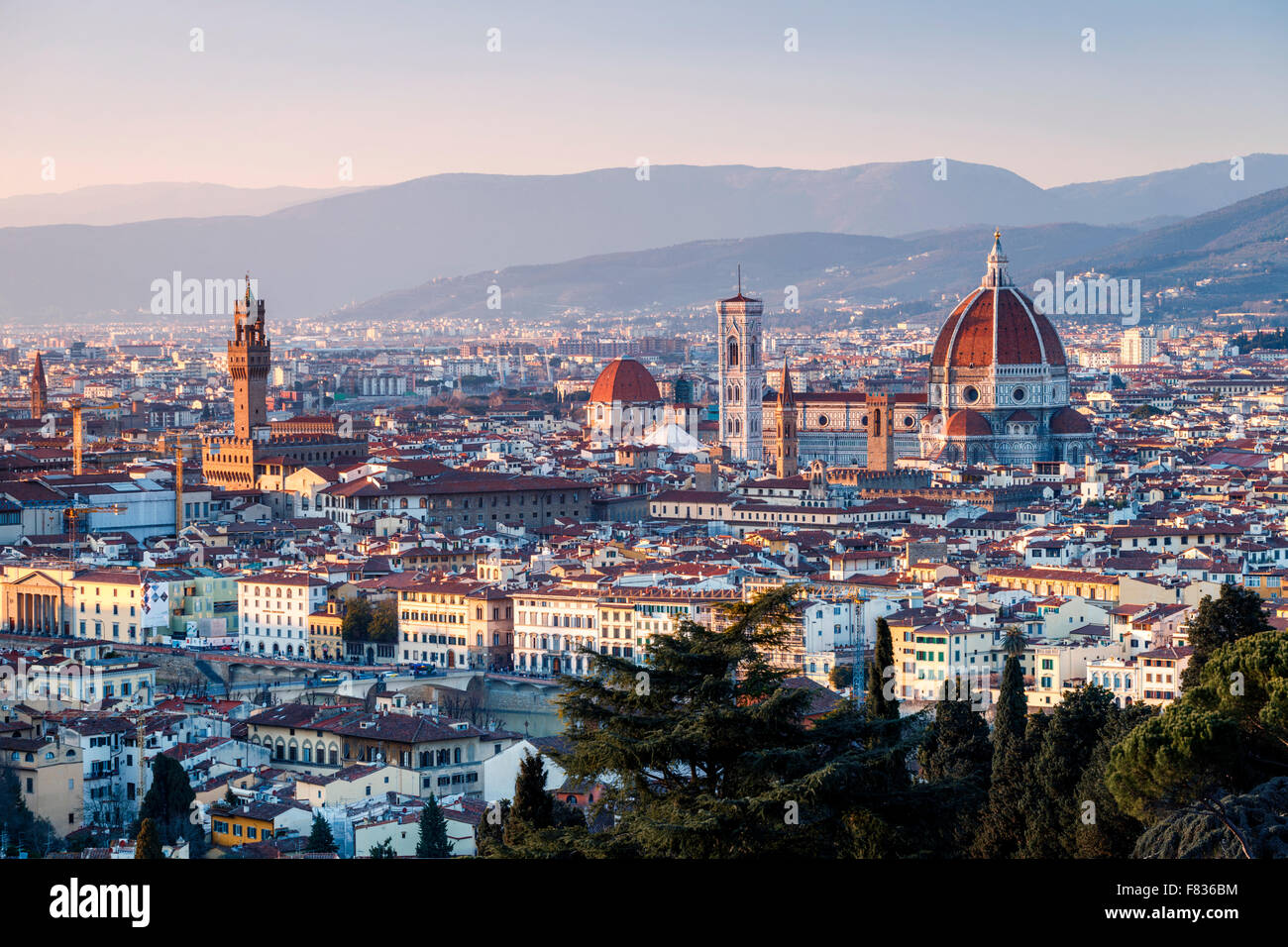 Vista di Firenze al tramonto, Toscana, Italia Foto Stock