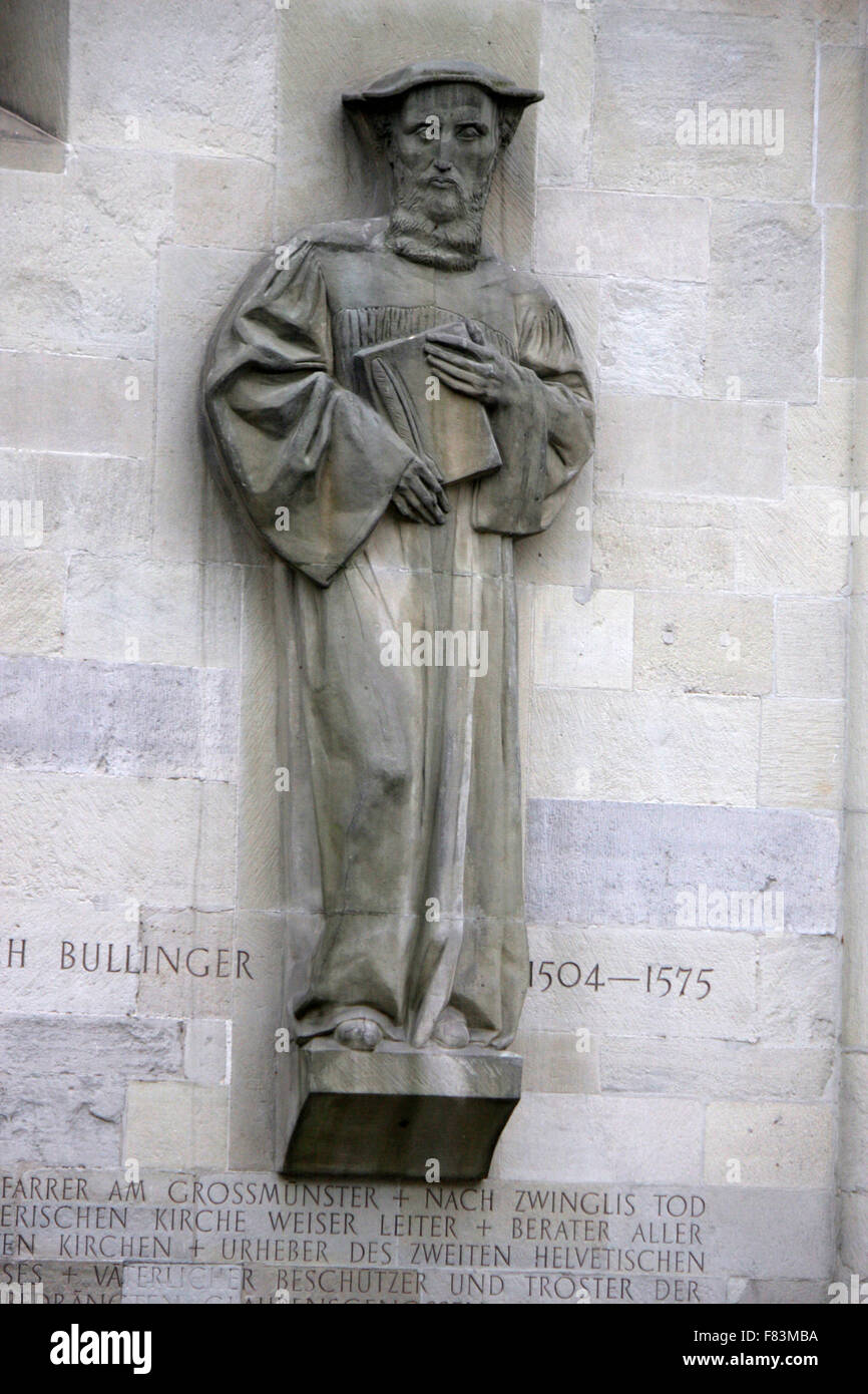 Skulptur/ Rilievo: Heinrich Bullinger - Grossmuenster, Zuerich, Schweiz. Foto Stock