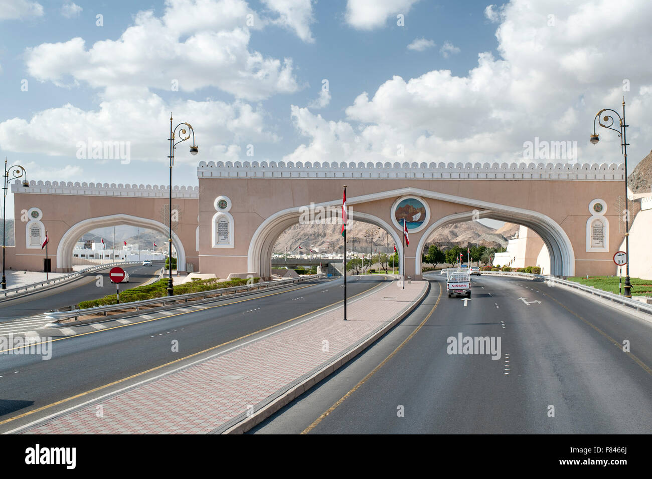 Mutrah cancello in Muscat, la capitale del sultanato di Oman. Foto Stock