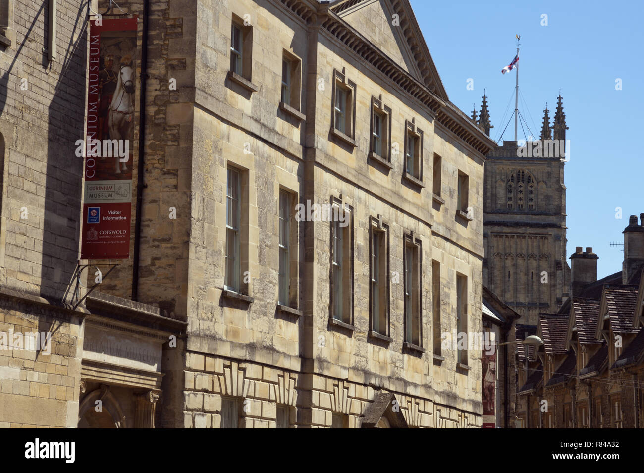 Tipica architettura Cotswold nelle pittoresche strade di, Cirencester Gloucestershire, Cotswolds, REGNO UNITO Foto Stock