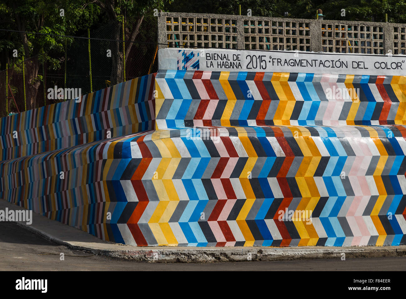 "Fragmentacion del colore' frammenti di significato del colore che è stato parte della Bienal de L Avana in precedenza nel 2015. Foto Stock