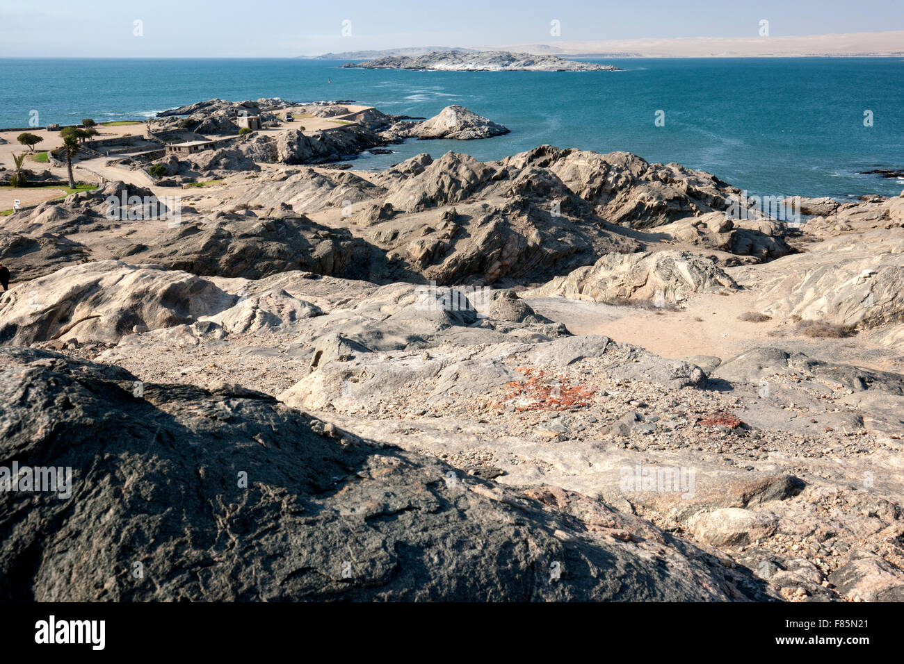 Isola di squalo paesaggio roccioso - Luderitz, Namibia, Africa Foto Stock