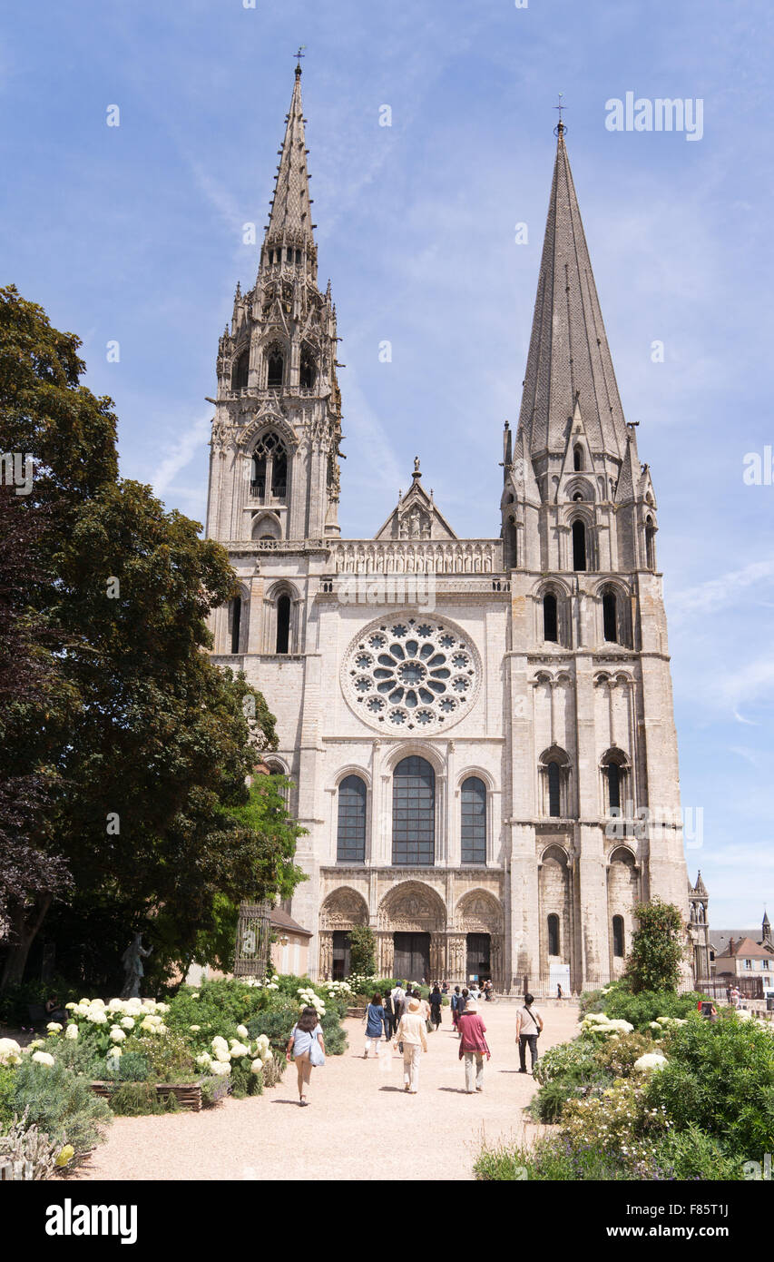 Western elevazione della cattedrale di Chartres, Eure-et-Loir, Francia, Europa Foto Stock