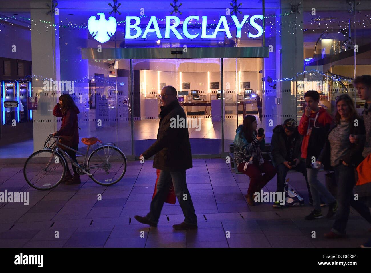 Barclays Bank sign logo high street Foto Stock
