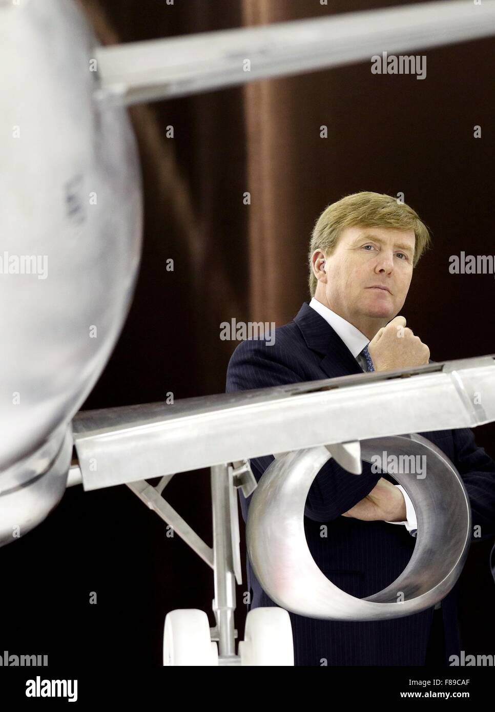 Marknesse, Paesi Bassi. 7 dicembre, 2015. Re visite Willem-Alexander NLR DNW galleria del vento in Marknesse (Flevoland) qualora un passeggero cinese piano è testato, 7 dicembre 2015. Credito: dpa picture alliance/Alamy Live News Foto Stock