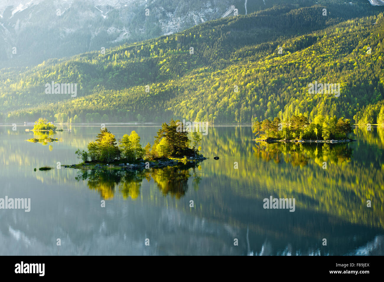 Lago Eibsee, Baviera, Germania Foto Stock