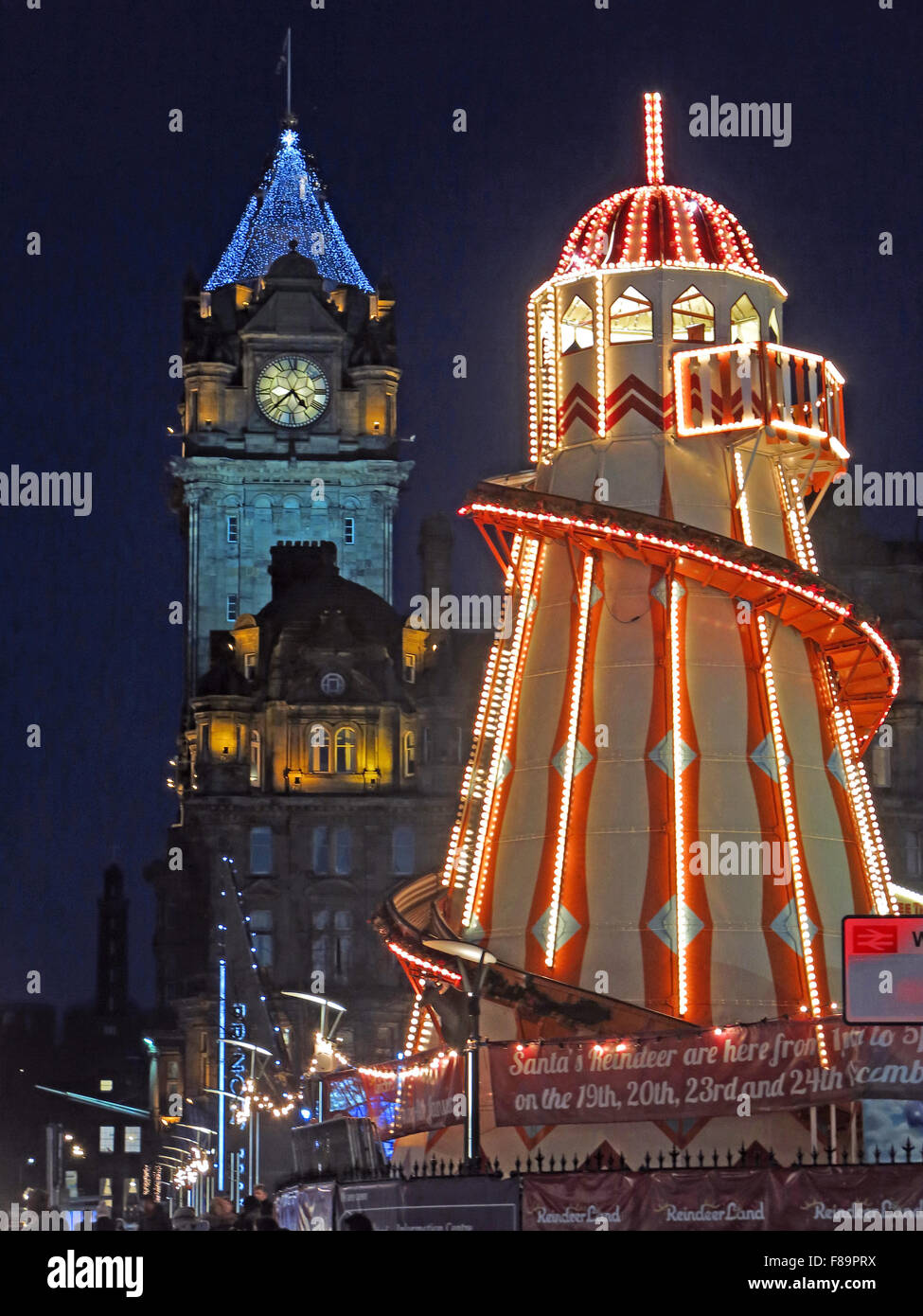 Edinburgh Christmas Lights, Night Helter Skelter, Princes St, City Centre, Scotland, Regno Unito, EH1 Foto Stock