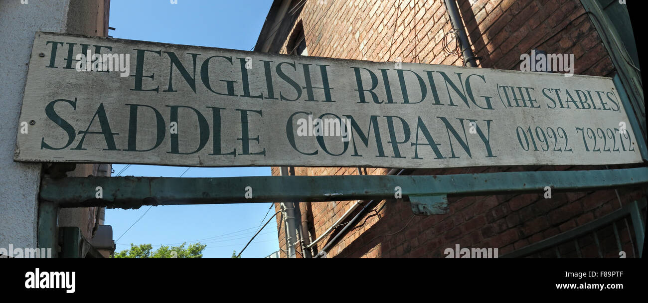 Walsall inglese Sella di equitazione Company, il maneggio, saddlers, West Midlands, England Regno Unito Foto Stock