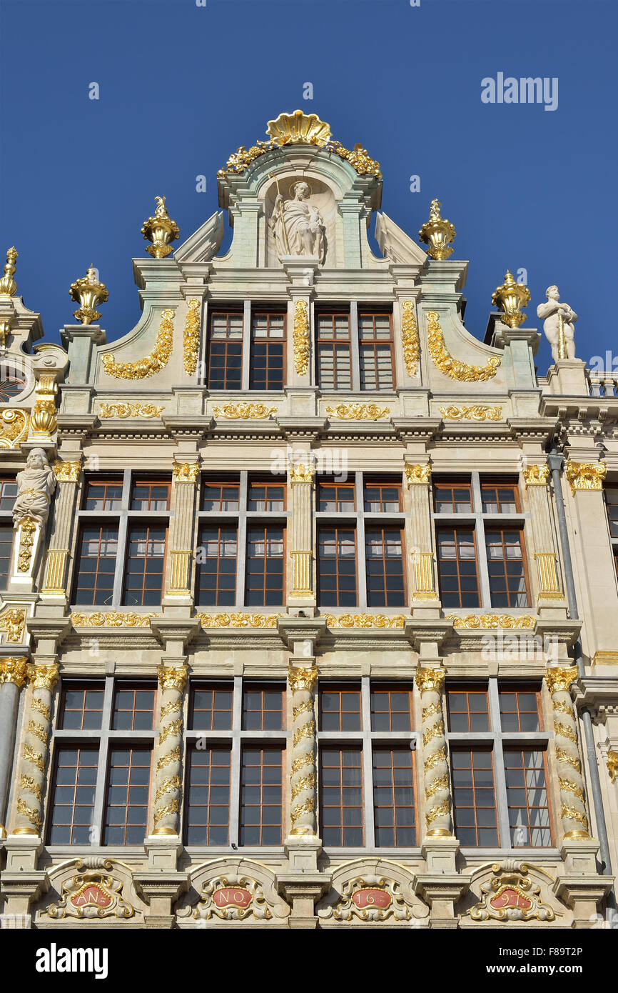 Ripristinato carriola guild hall sulla Grand Place di Bruxelles in Belgio Foto Stock