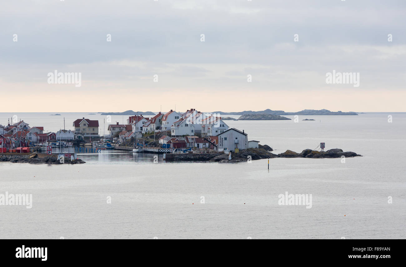 Vista da Dyron su Astol e sulla costa occidentale a nord di Marstrand Foto Stock