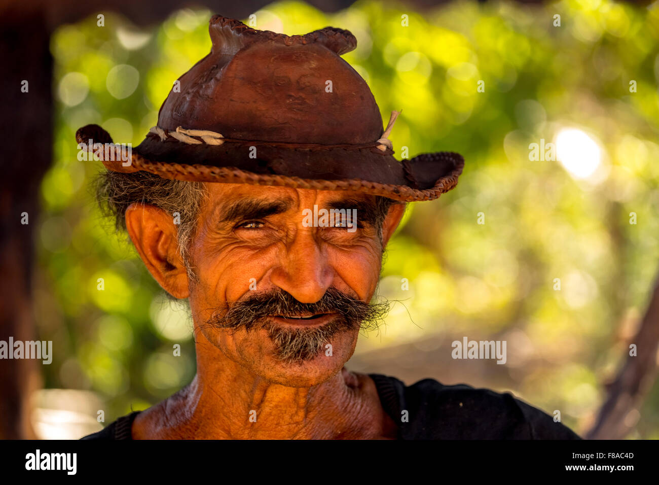 Coltivatori di canna da zucchero nella Valle de los Ingenios, ritratto con Hat, Trinidad, Sancti Spíritus, Cuba, Cuba Sancti Spíritus, Foto Stock