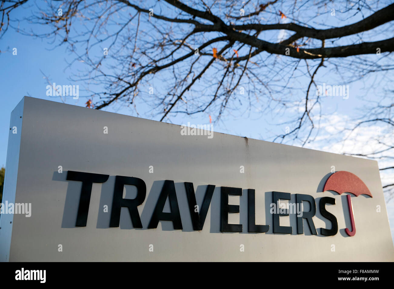 Un segno del logo al di fuori di una struttura occupata dai viaggiatori le aziende a Windsor, nel Connecticut, il 21 novembre 2015. Foto Stock