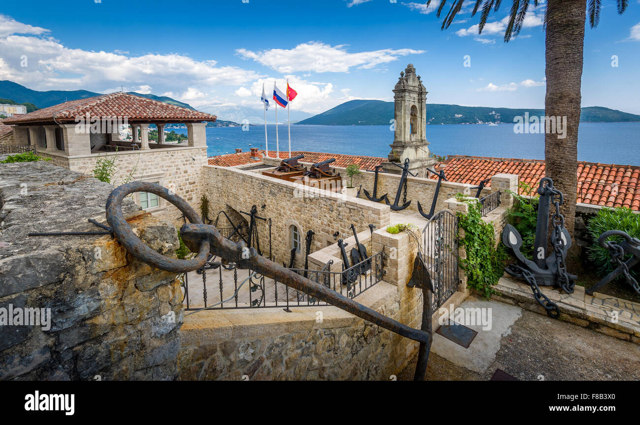 Fotre Mare antica fortezza sul mare adriatico Foto Stock