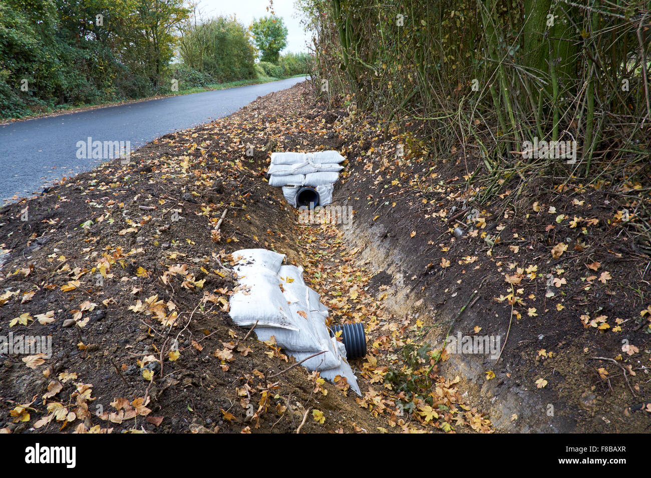 scarico acque piovane su strada