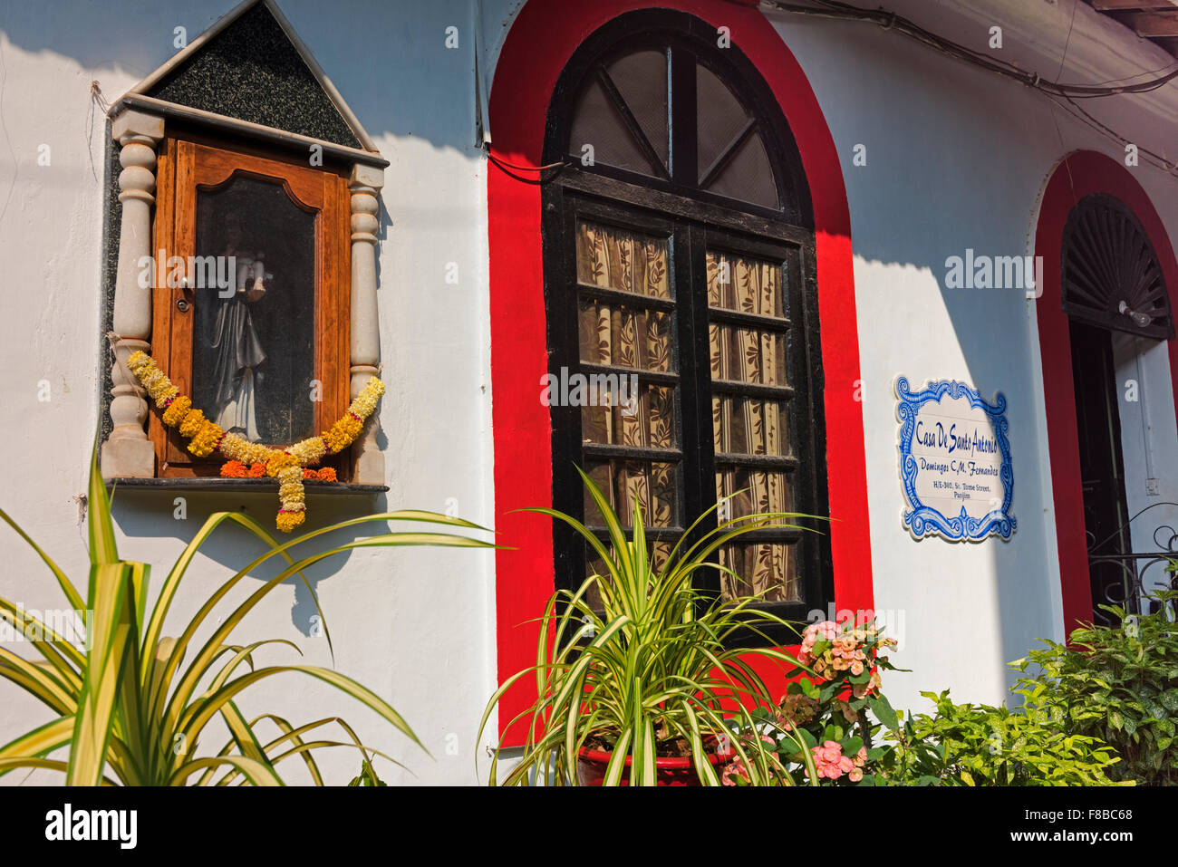 Tradizionale casa di stile, portoghese trimestre Fontainhas Panjim Goa in India Foto Stock