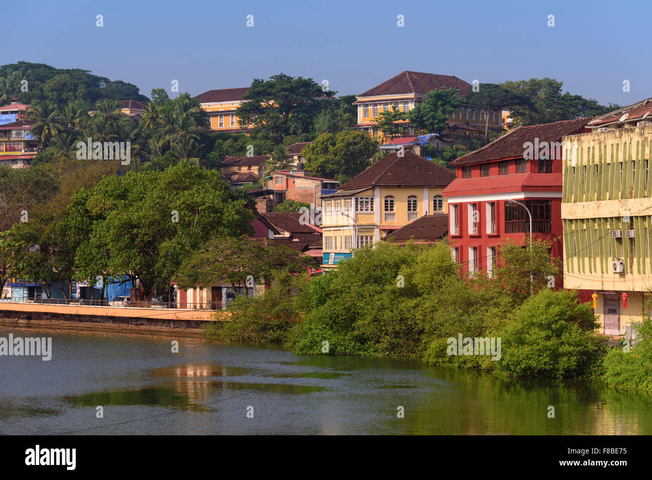 Vista sulla città di Fontainhas Altinho e. Panjim Goa in India Foto Stock