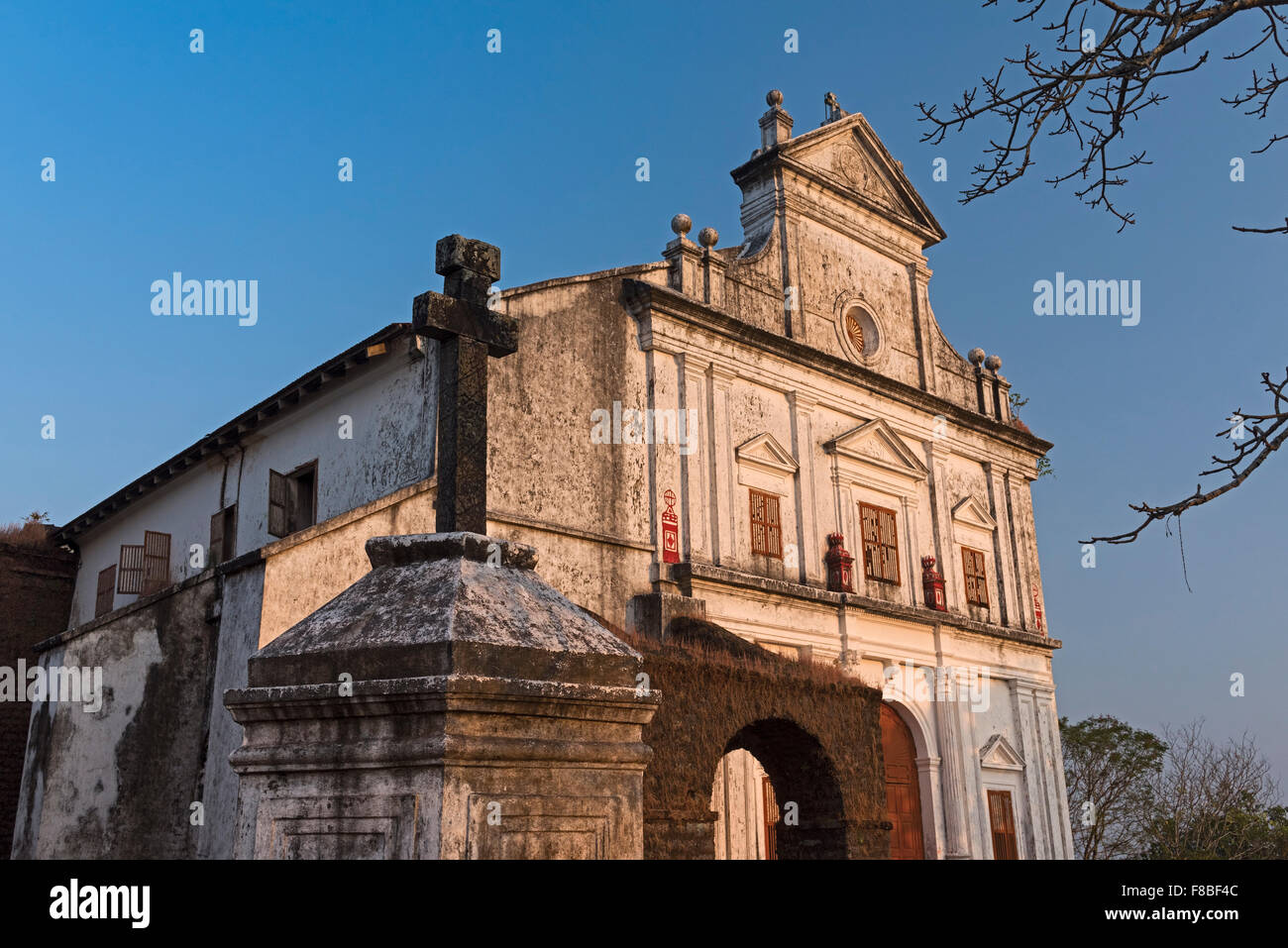 Chiesa di Nostra Signora del Monte Vecchio Goa in India Foto Stock