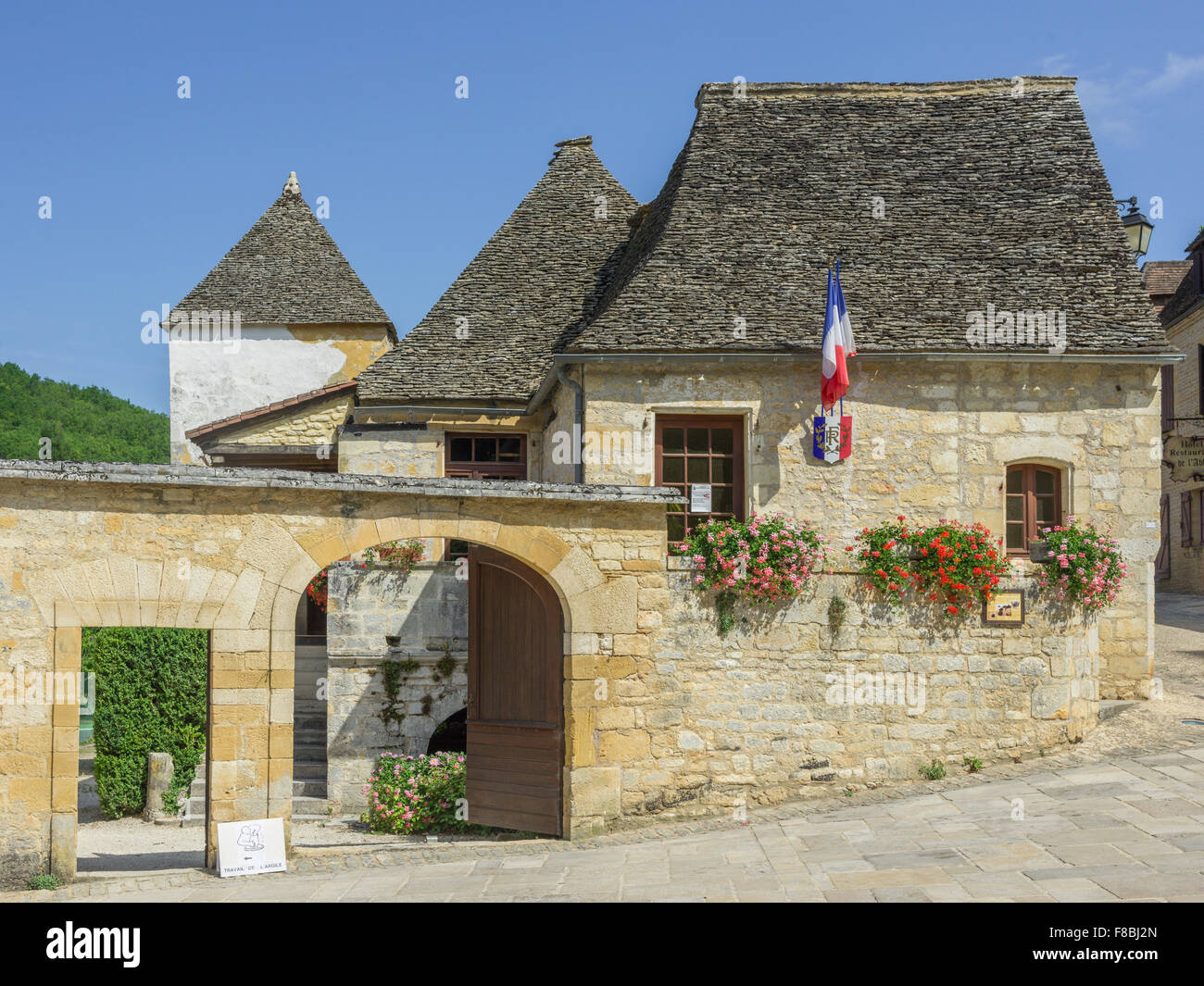 Casa di pietra in villaggio di saint-amand-de-coly, Aquitaine, Francia Foto Stock