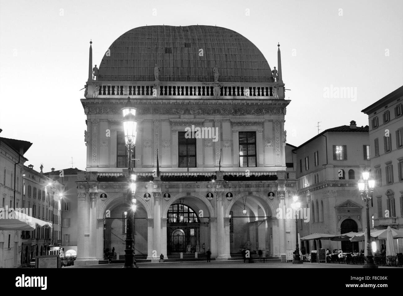 Edificio storico della "Loggia" sede del Comune di Brescia in Italia settentrionale Foto Stock
