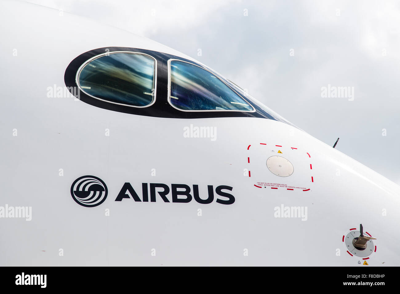 L'Airbus A350 XVB degli aeromobili di prova è composta di due aeromobili del motore è progettato per il trasporto di oltre 300 passeggeri. Foto Stock