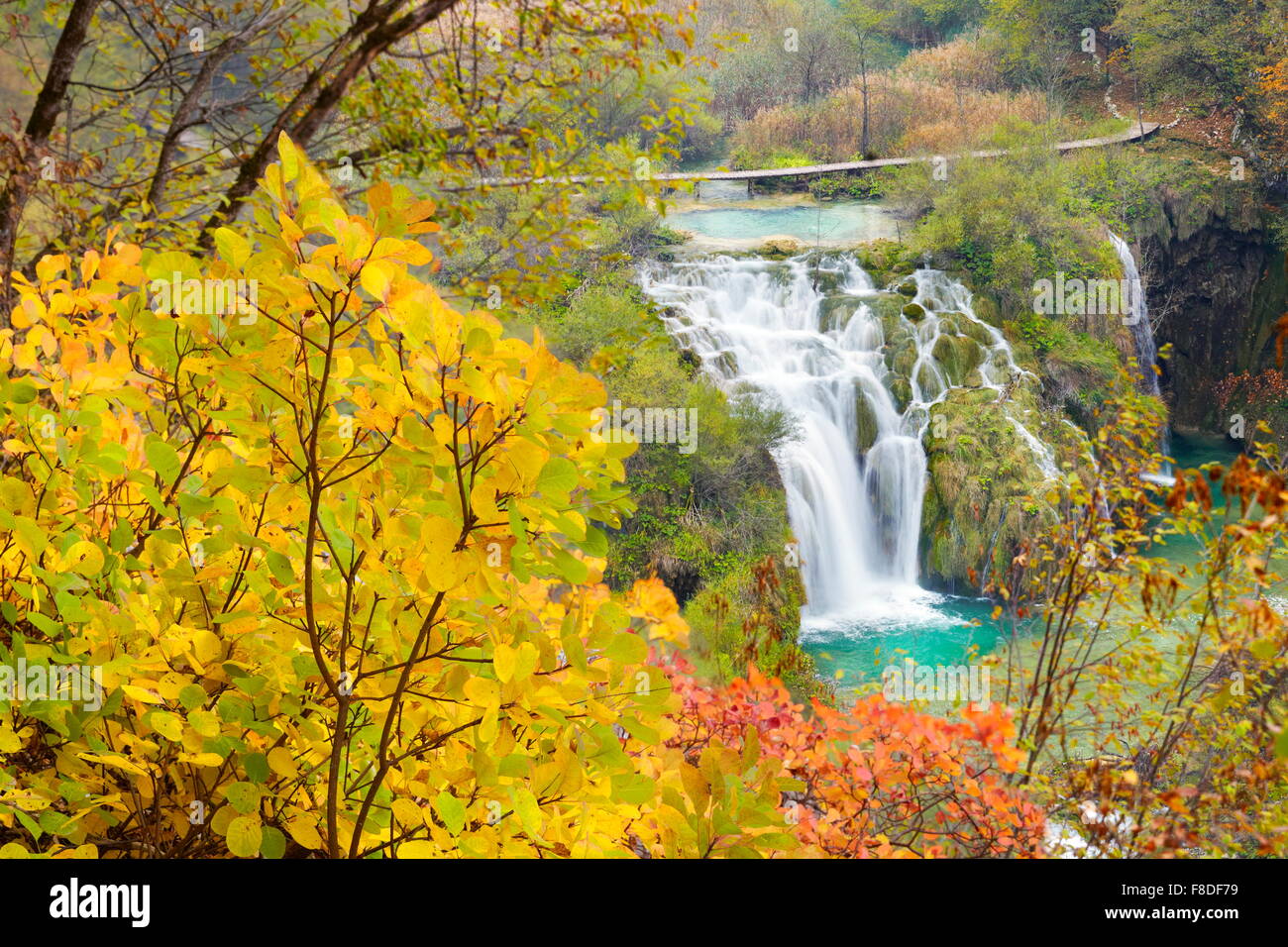 Il Parco Nazionale dei Laghi di Plitvice in autunno colori, Plitvice, Croazia, UNESCO Foto Stock