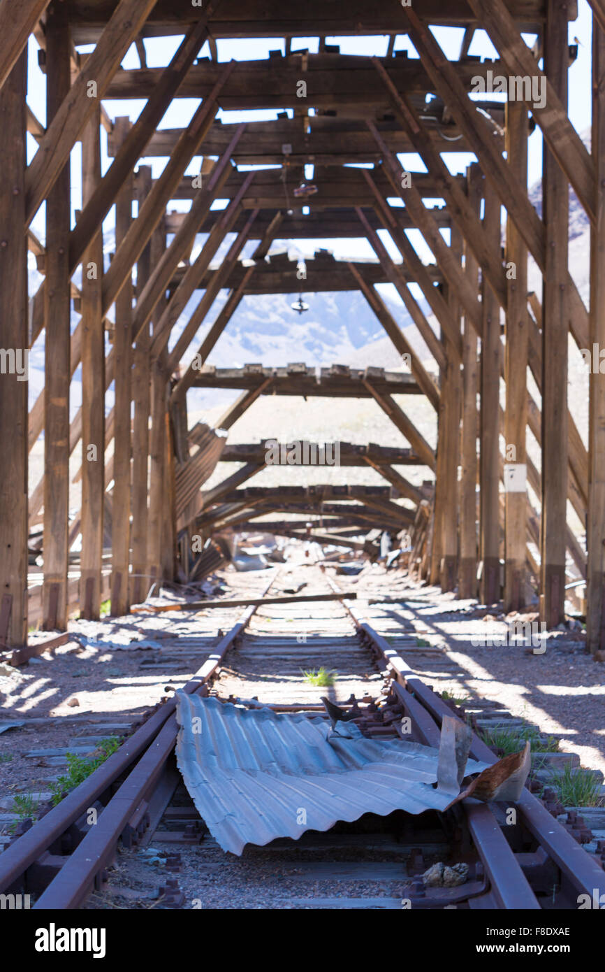 Abbandonata vecchia stazione ferroviaria, alla frontiera con l Argentina e Cile Foto Stock
