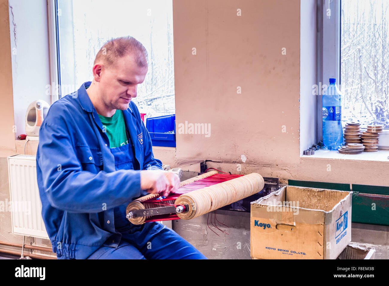 Bobina elettrica produzione Foto Stock