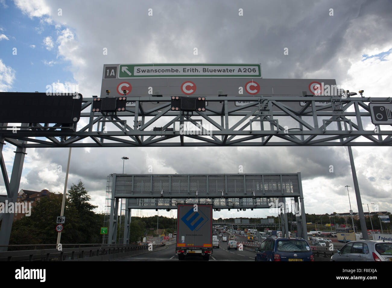 M25 cartelli stradali a Dartford Crossing, Kent Foto Stock