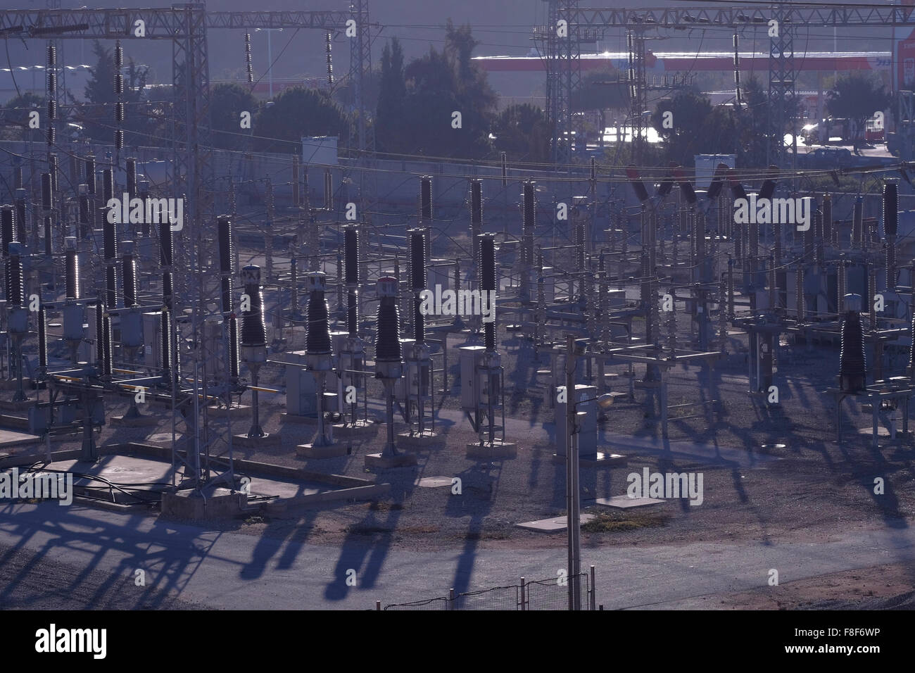 Alimentazione elettrica della stazione di trasformazione in Gerusalemme ovest Israele Foto Stock