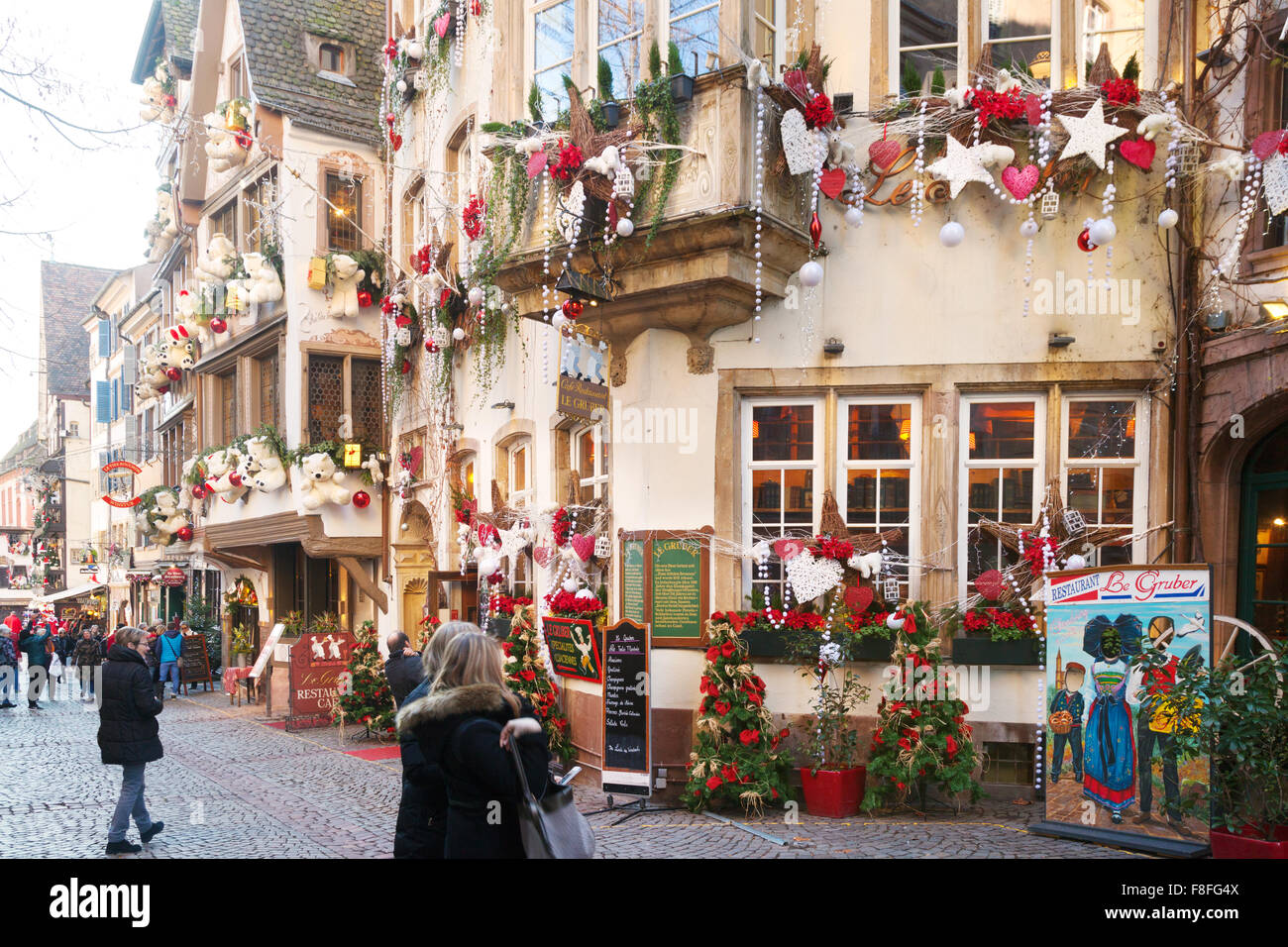 Street decorazioni di Natale, il mercatino di Natale, rue du Maroquin, Strasburgo, Alsazia, Francia Europa Foto Stock
