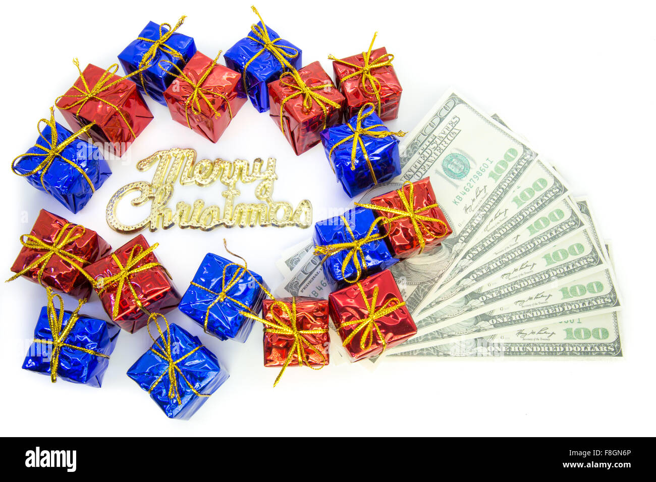 Pacchi di Natale con il dollaro come concetto per lo shopping di Natale o di bonus Foto Stock