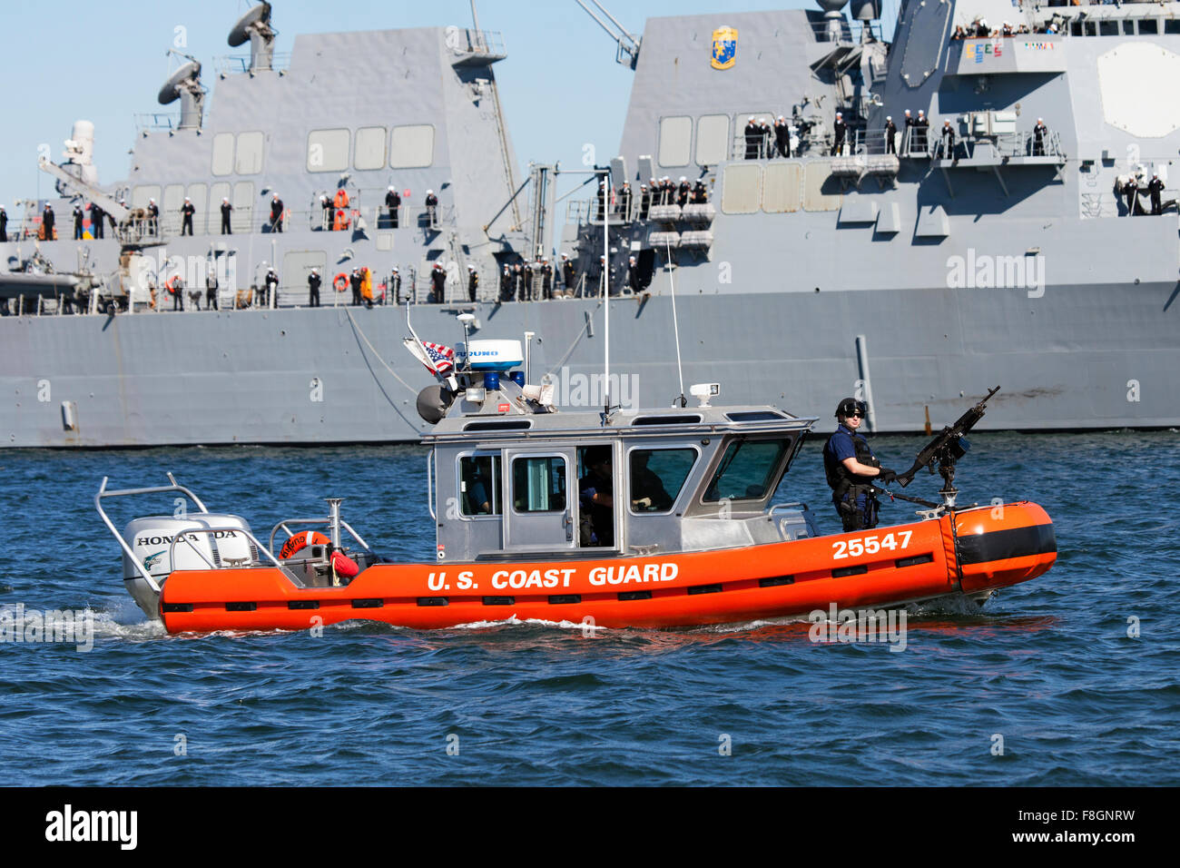 Difensore classe barca di risposta (RB-S) Proteggere Navy Destroyer Foto Stock