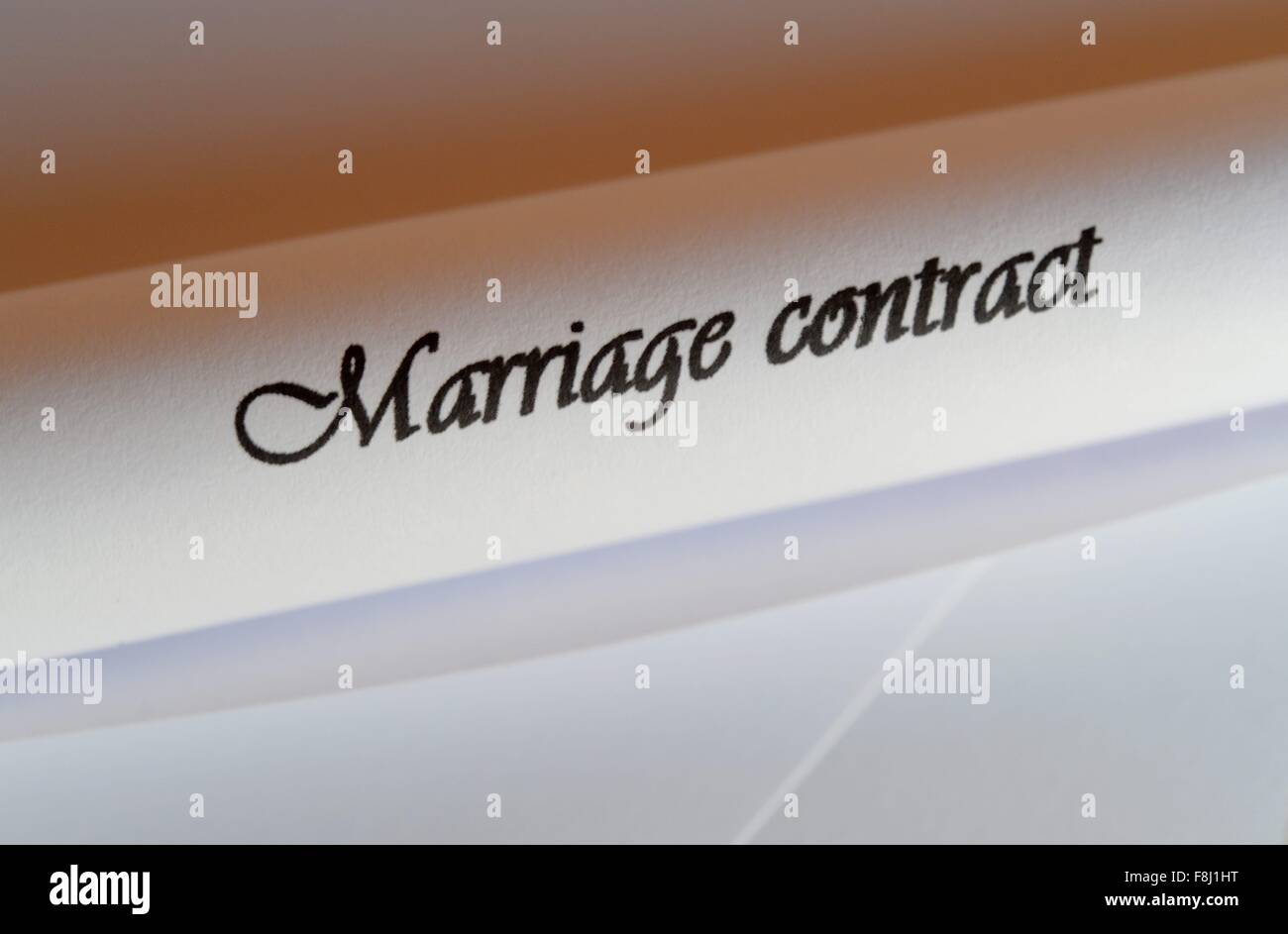 Un contratto di matrimonio, in Germania, città di Osterode, 09. Dicembre 2015. Foto: Frank può Foto Stock