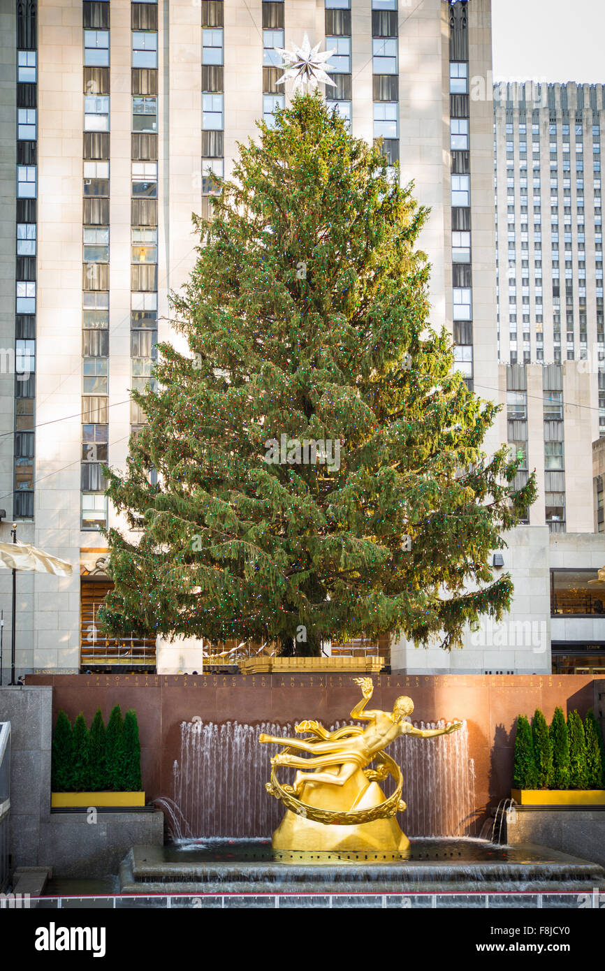 Albero di Natale al Rockefeller Center di New York City Foto Stock