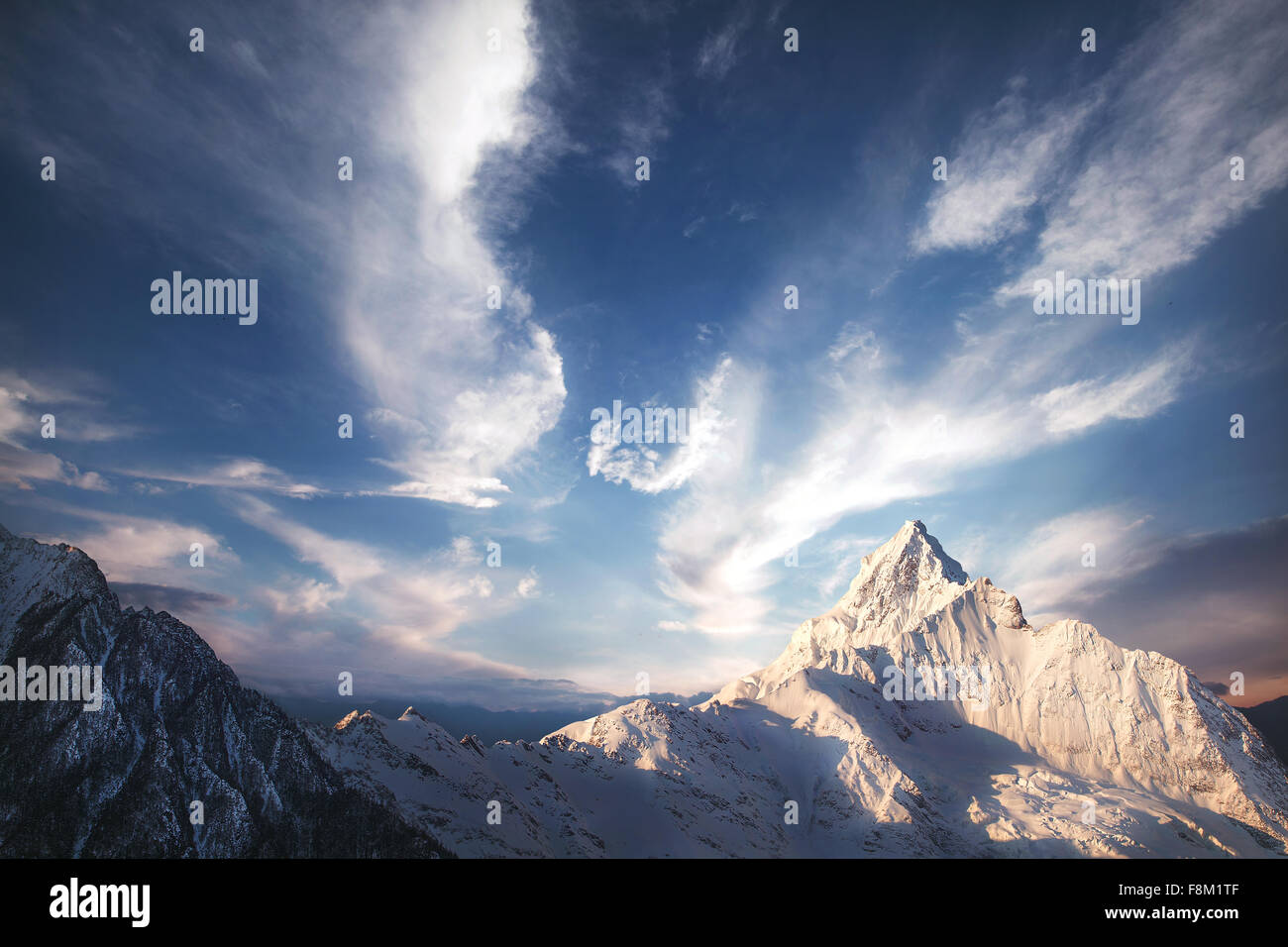 Montagna della neve Foto Stock