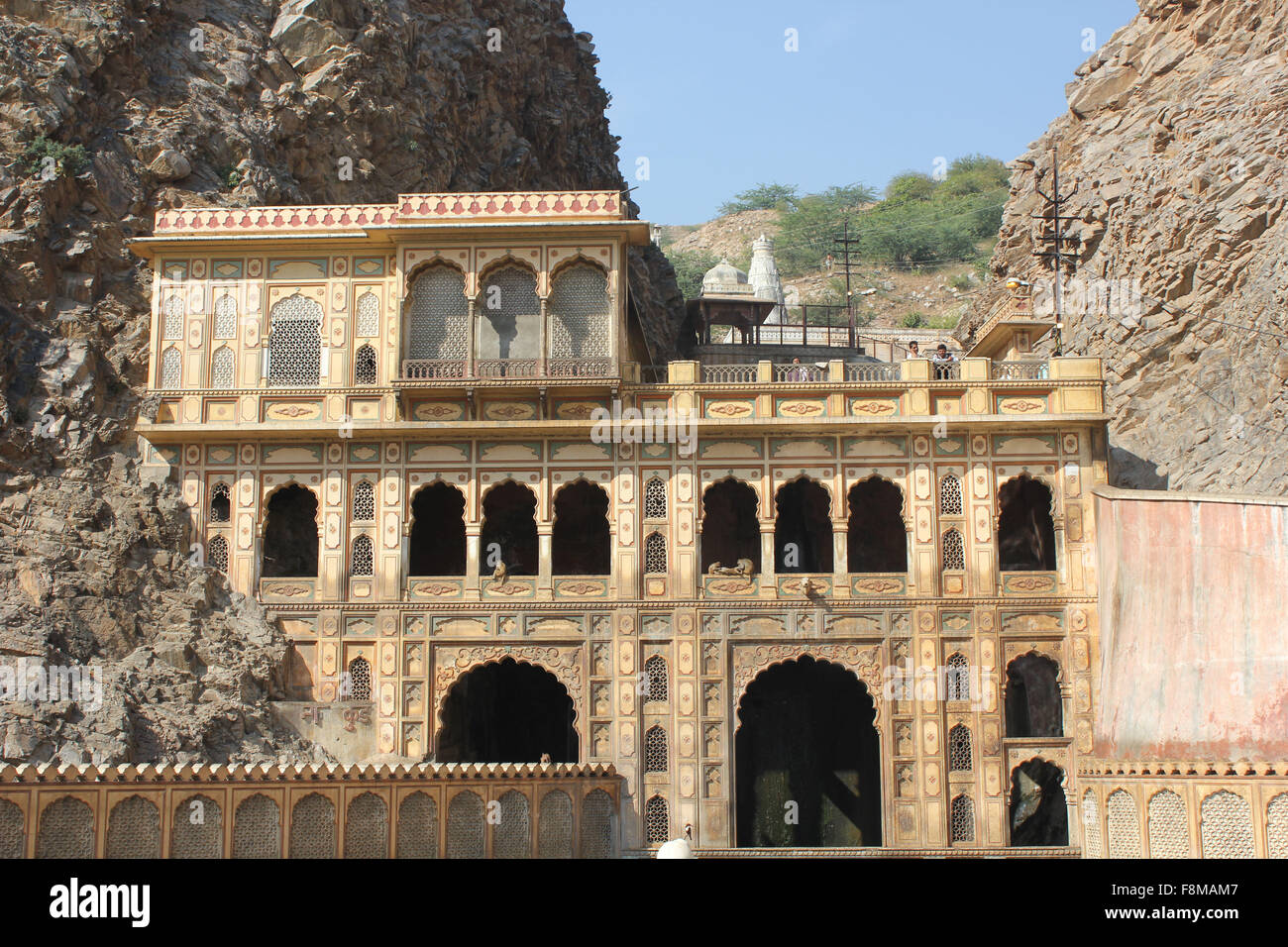 Jaipur, India, 30 Novembre 2012: Galta tempio (o le scimmie tempio).Galtaji è un antico pellegrinaggio indù sito nella città o Foto Stock