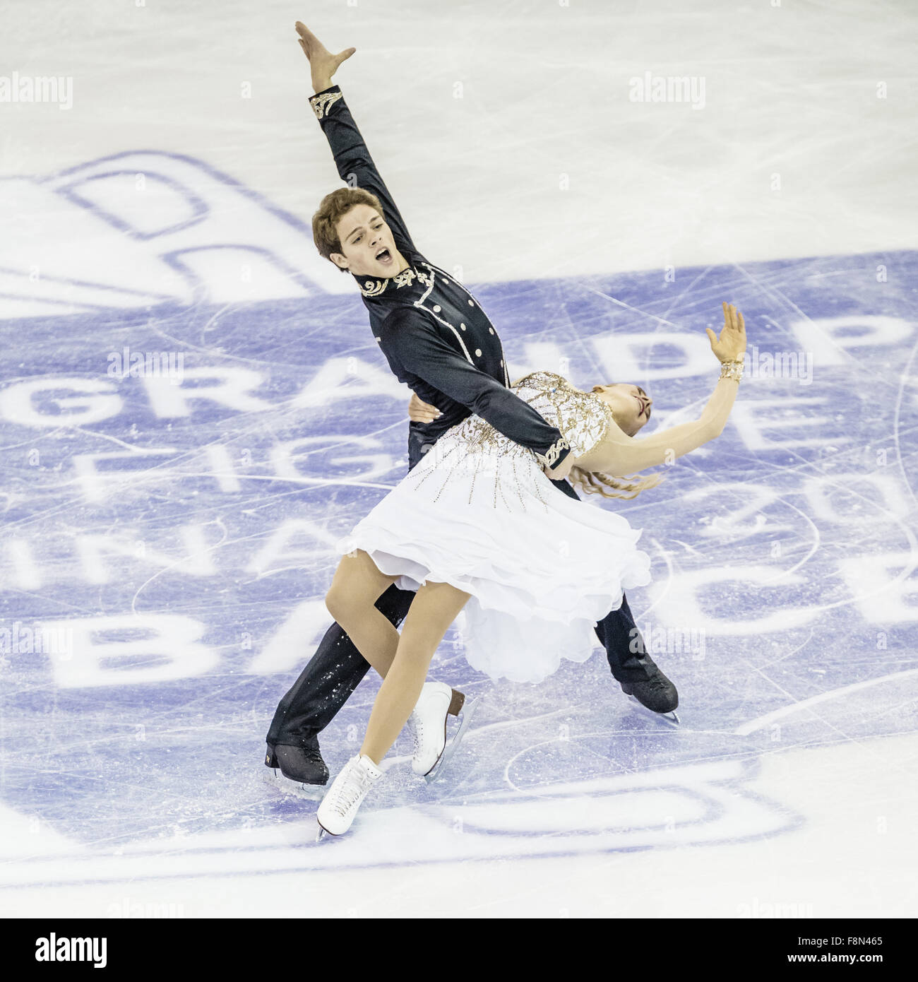 Barcellona, Spagna. 10 dicembre, 2015. Stati Uniti d'America's RACHEL PARSONS/MICHAEL PARSONS eseguire la loro danza Junior - breve programma durante il XXI ISU Grand Prix di Pattinaggio di Figura finale di Barcellona - Il ISU Grand Prix di Pattinaggio di Figura finale, che si terrà congiuntamente con l'ISU Junior Grand Prix finale, è il coronamento del Grand Prix circuito in serie e poi la seconda più importante evento internazionale per l'Unione di pattinaggio (ISU) dopo i Campionati del mondo. Credito: Matthias Oesterle/ZUMA filo/Alamy Live News Foto Stock