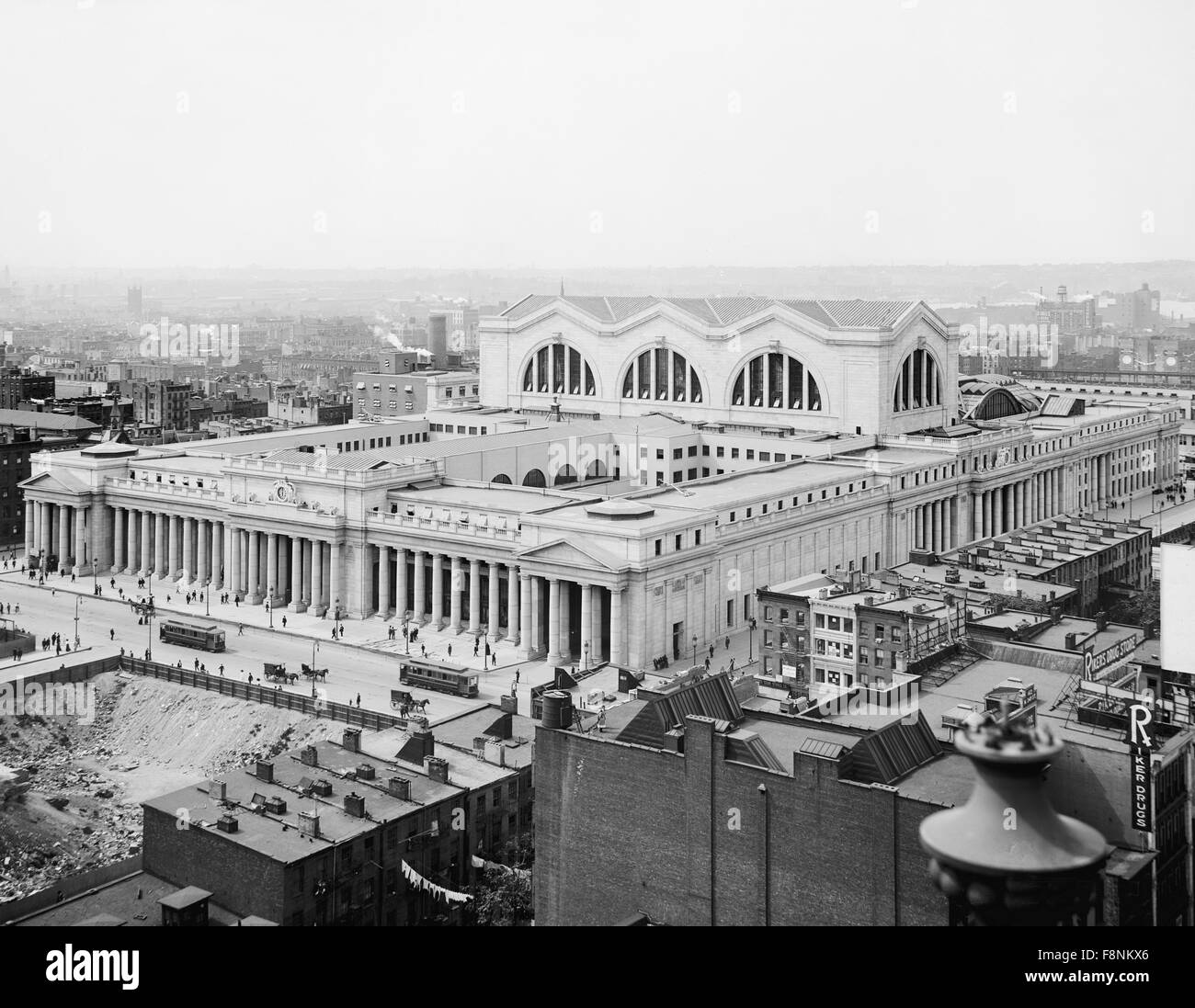 Stazione di Pennsylvania, ad alto angolo di visione, New York City, Stati Uniti d'America, circa 1910 Foto Stock