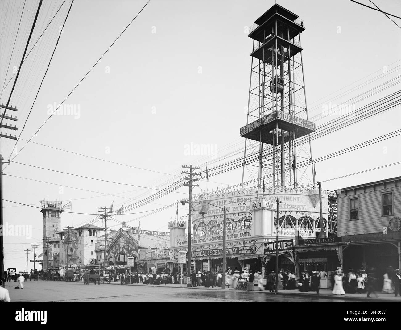 Surf Avenue, Coney Island, New York City, Stati Uniti d'America, circa 1904 Foto Stock